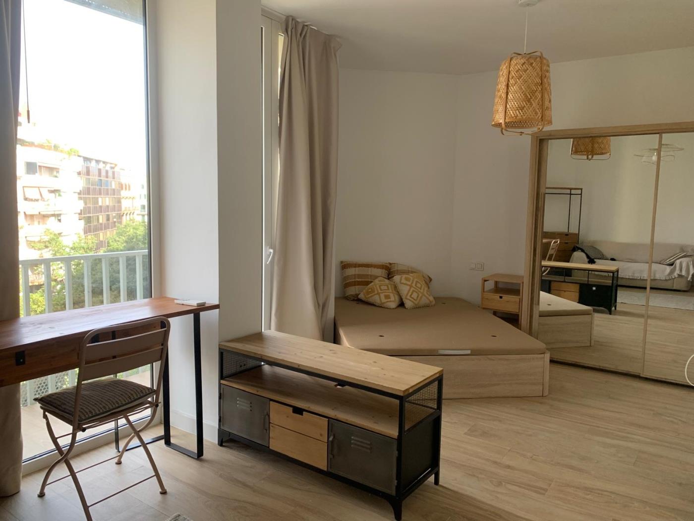 Bright studio in L'Eixample for 2 people - My Space Barcelona Apartments